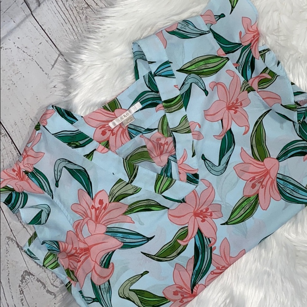 C&E Blue & Pink Lily Flower Printed Short Sleeved Blouse Shirt Top Ruffle Detail - Picture 8 of 8